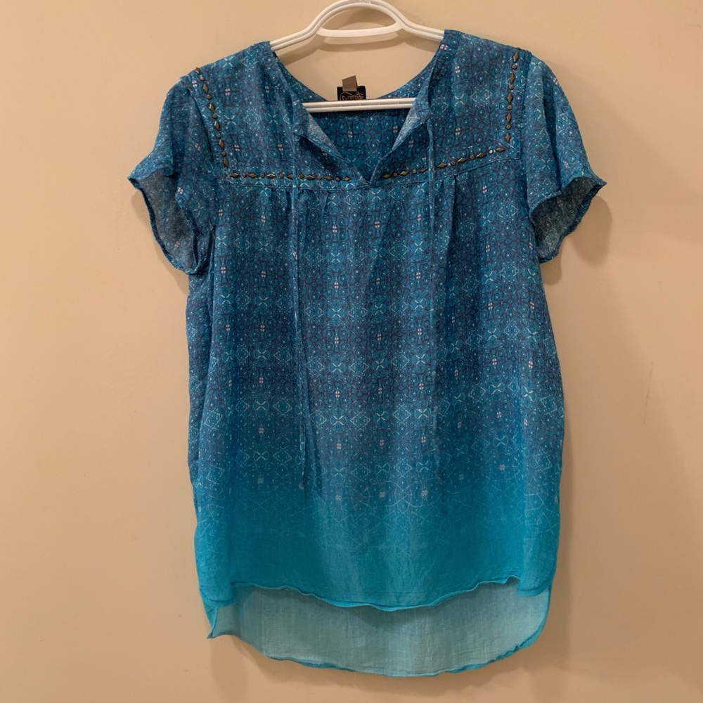 Blue pattern blouse
